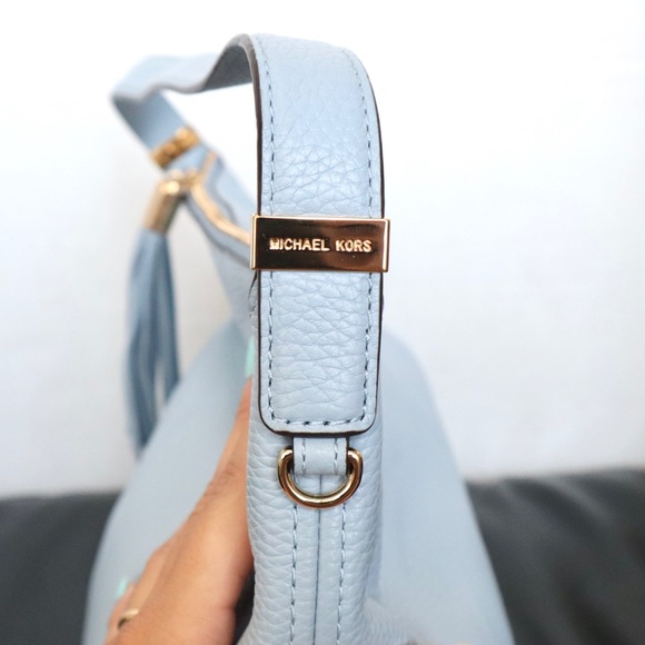 Michael Kors Beford Pale Blue Shoulder Bag NEW - Picture 12 of 13